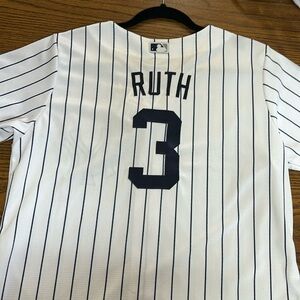 New York Yankees MLB Jersey Women’s size Large